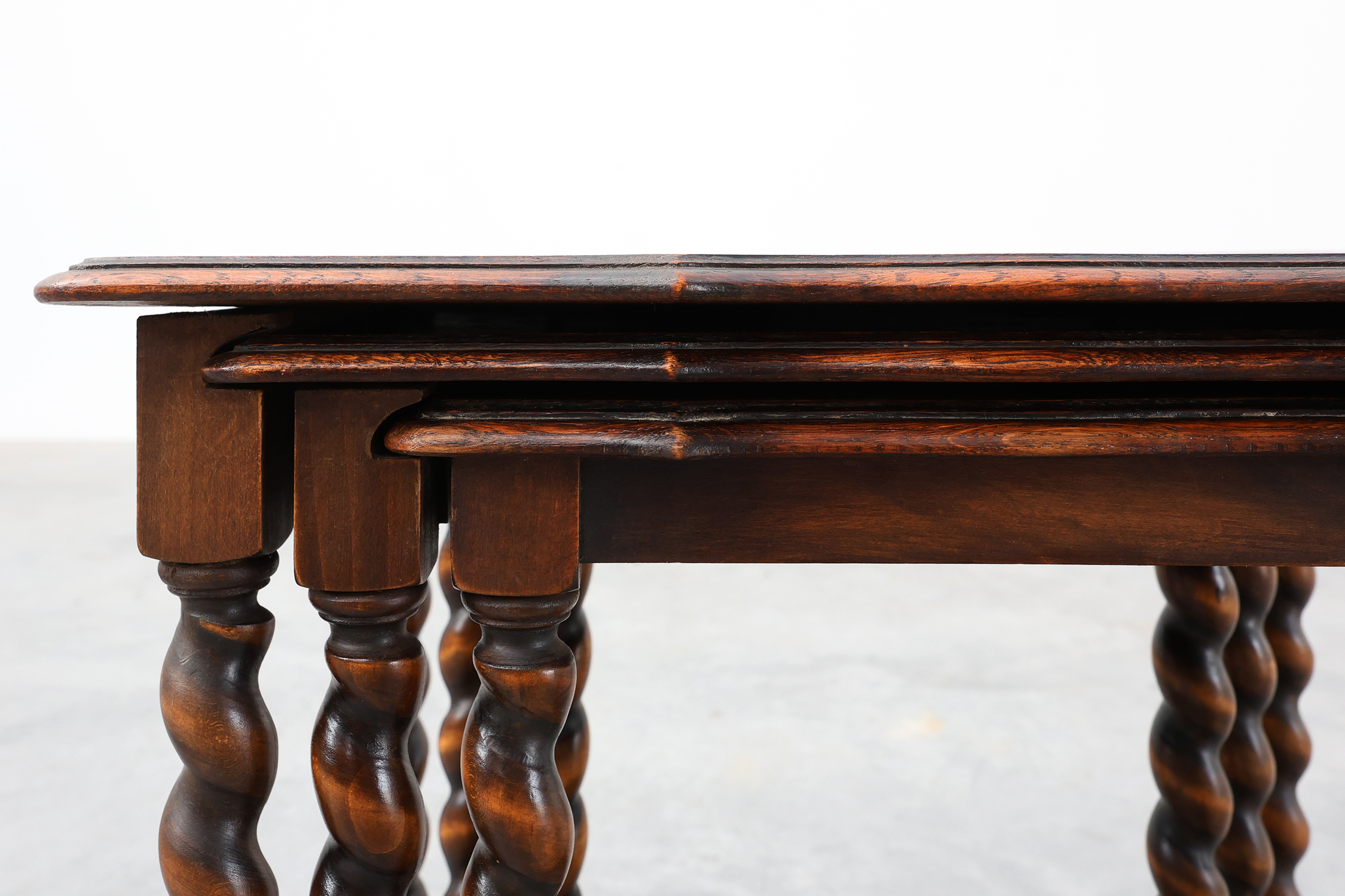 Set of Three Oak Barley Twist Nesting Tables, England, circa 1900thumbnail